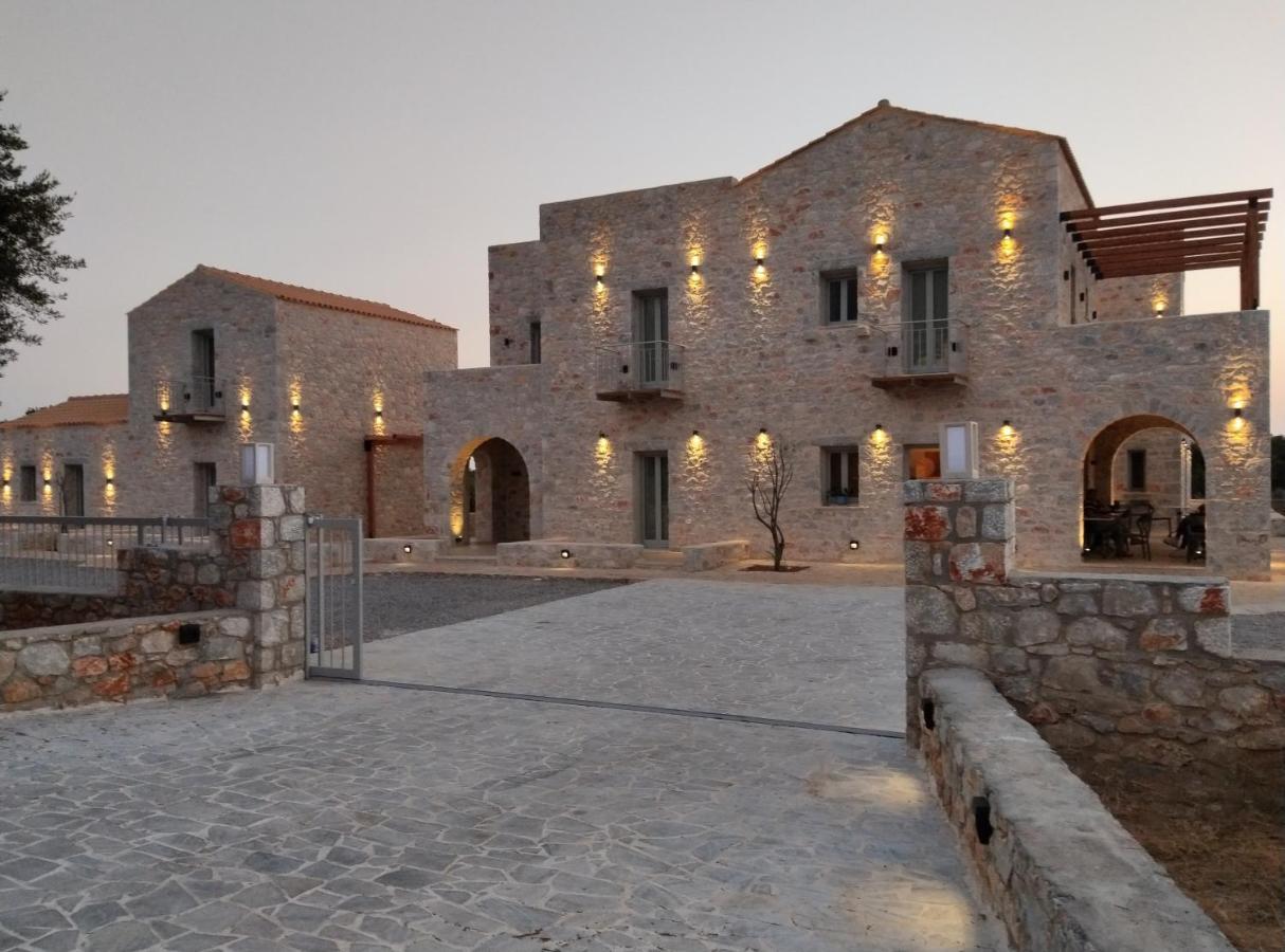 Terra Di Pietra Exclusive Suites & Apartments Areópoli Eksteriør bilde
