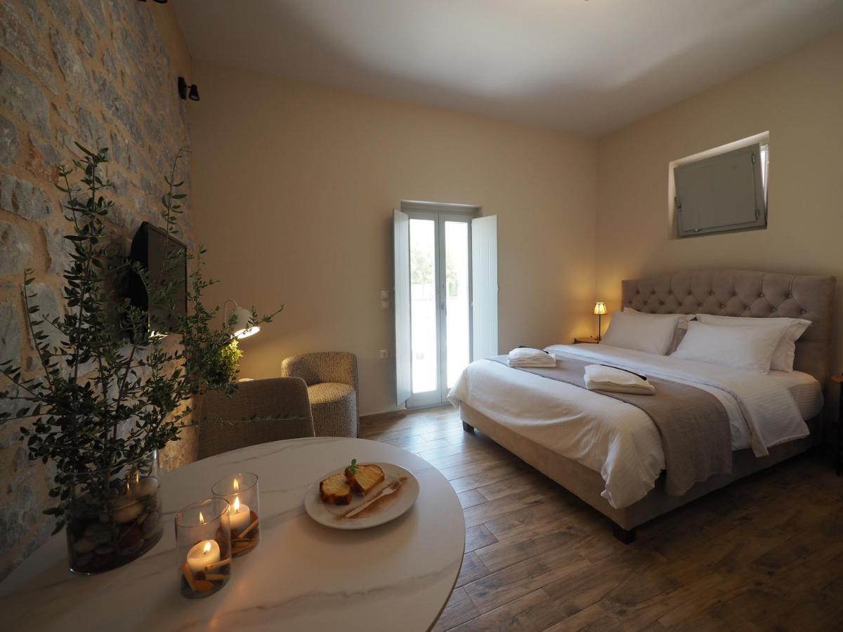 Terra Di Pietra Exclusive Suites & Apartments Areópoli Eksteriør bilde