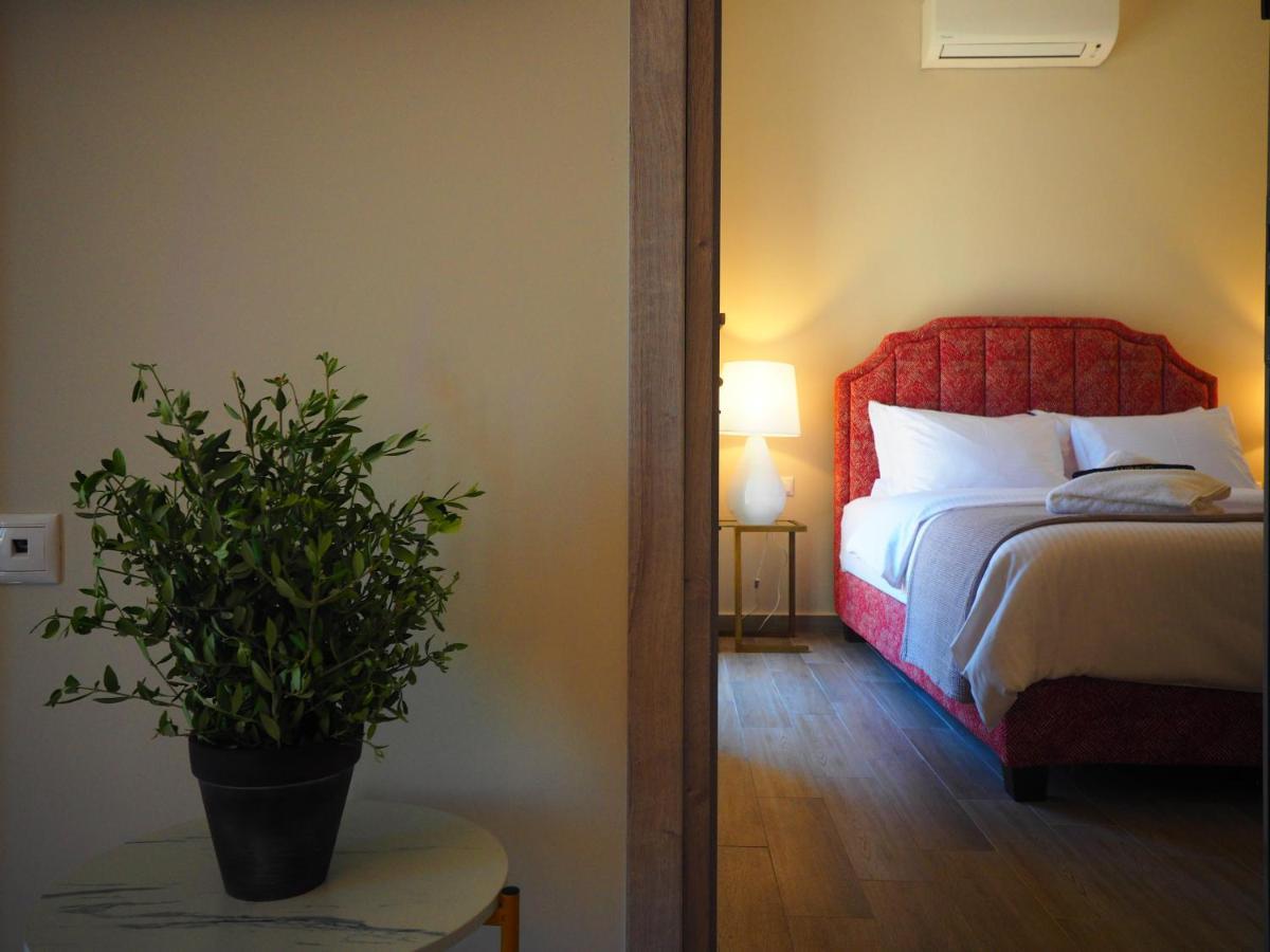 Terra Di Pietra Exclusive Suites & Apartments Areópoli Eksteriør bilde