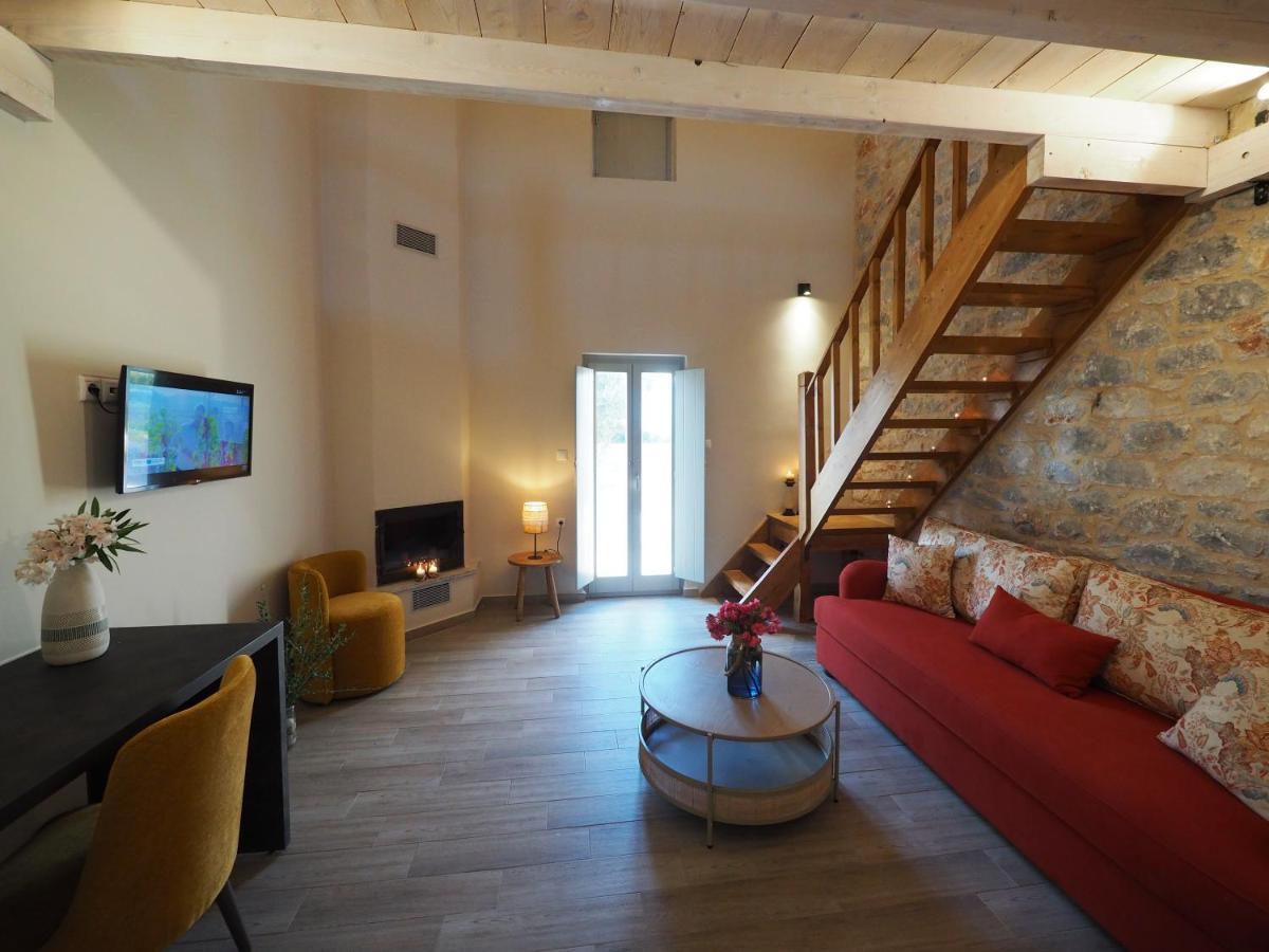 Terra Di Pietra Exclusive Suites & Apartments Areópoli Eksteriør bilde