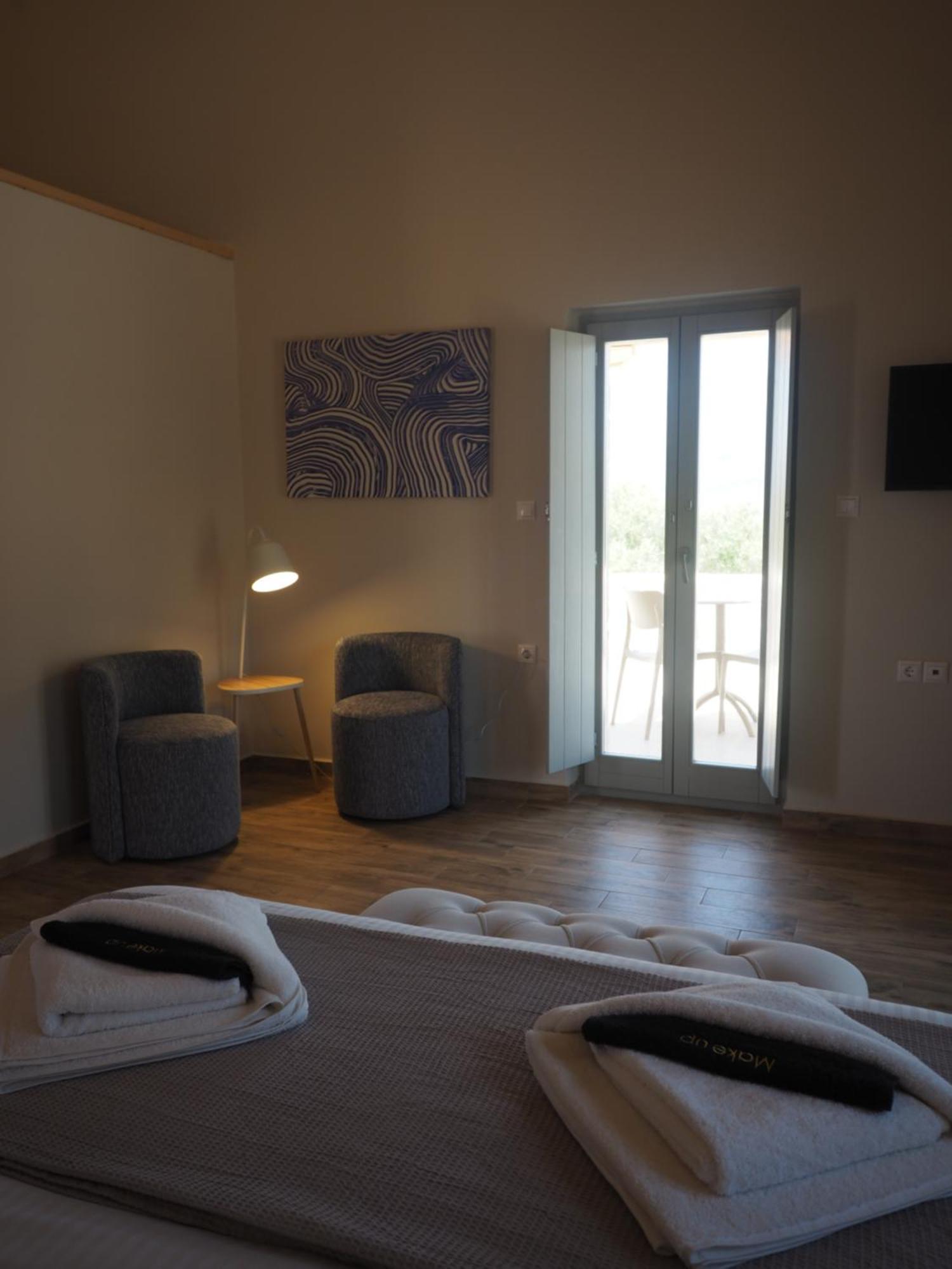 Terra Di Pietra Exclusive Suites & Apartments Areópoli Eksteriør bilde