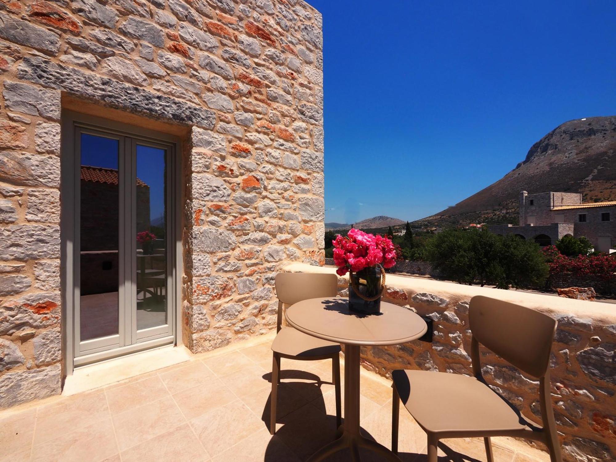 Terra Di Pietra Exclusive Suites & Apartments Areópoli Eksteriør bilde