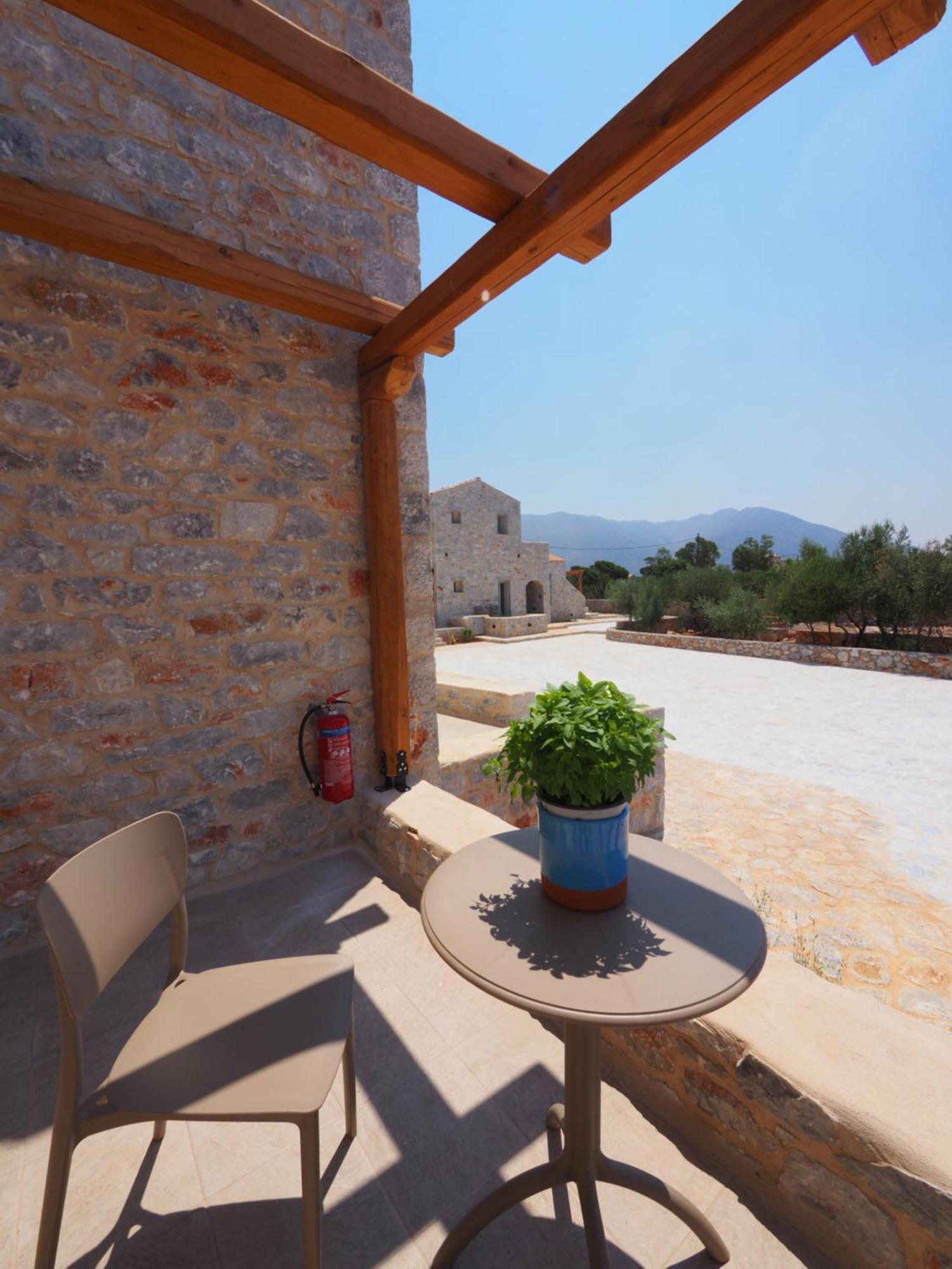 Terra Di Pietra Exclusive Suites & Apartments Areópoli Eksteriør bilde