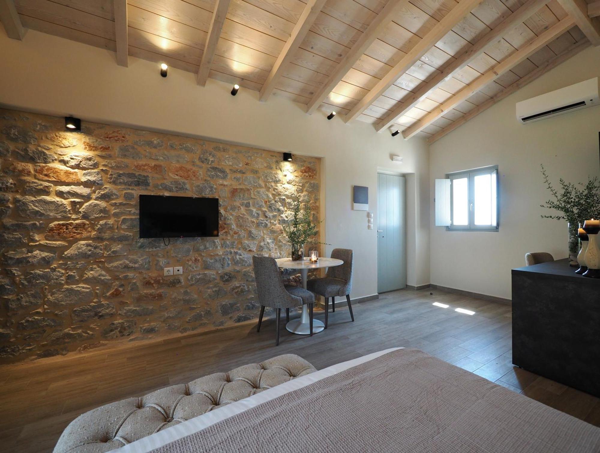 Terra Di Pietra Exclusive Suites & Apartments Areópoli Eksteriør bilde